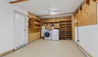 208 AVALONE Dr, Apopka, FL 32703
