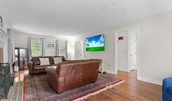 157 Harvard Rd, Bolton, MA 01740