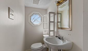 319 Old Causeway Rd, Atlantic Beach, NC 28512