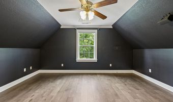 10514 E Brainerd Rd, Apison, TN 37302