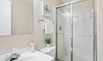2610 WINDBREAK Dr, Alexandria, VA 22306