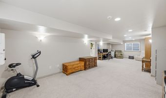 914 N 400 W, Centerville, UT 84014
