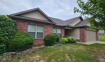 1151 Meadows Dr, Benton, AR 72019