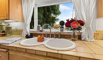 720 Sky Mountain Ln, Alpine, CA 91901