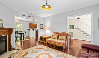 27 Sunview Cir, Arden, NC 28704