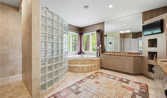 520 Bristol Dr, Aurora, OH 44202