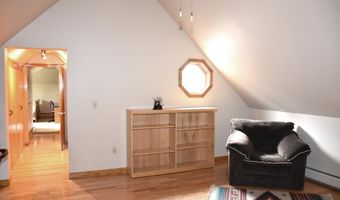 9 Strawberry Ln, Barre, VT 05641