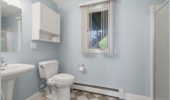 12 Pat Dr, Lincoln, RI 02865