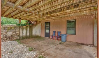 8737 SW 85th St, Auburn, KS 66402