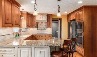 6130 Steamtown Rd, Ashley, OH 43003