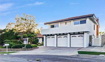 5215 E Rolling Hills Dr, Anaheim, CA 92807