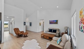 822 SPYGLASS Dr, Bandon, OR 97411
