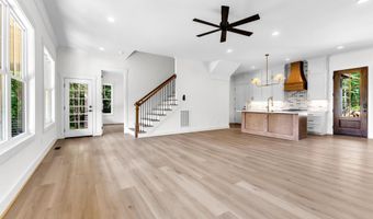 67 Cove Cir, Alexander City, AL 35010