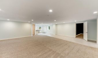 200 Cobb Rd, Aurora, IN 47001