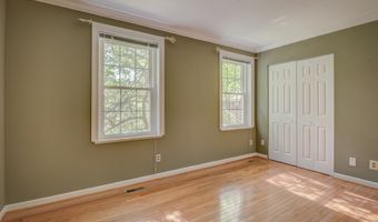 514 S HENRY St, Alexandria, VA 22314