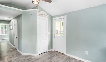 8 Bush Ave, Allenstown, NH 03275