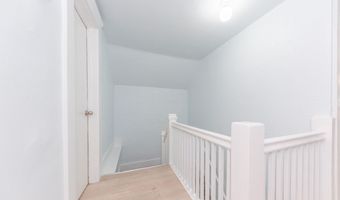 1123 W Huron St, Ann Arbor, MI 48103
