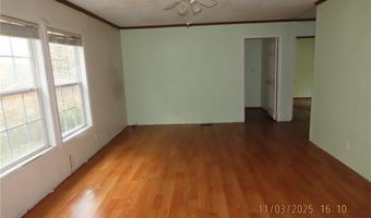 3142 Buffalo Creek Rd, Accoville, WV 25606