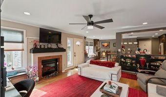 608 Highview Circle Dr, Ballwin, MO 63021