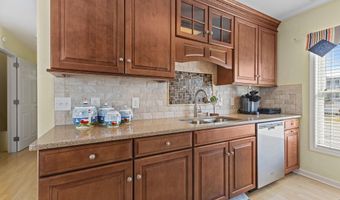215 E Ft Macon Rd, Atlantic Beach, NC 28512