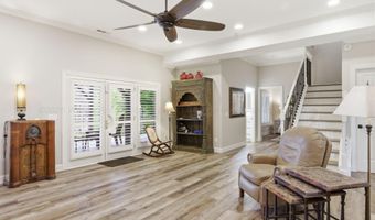 591 LAKE POINTE Dr, Arley, AL 35541