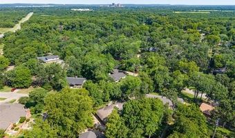 2210 Skyline Dr, Bartlesville, OK 74006