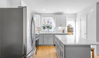 2220 13TH St NE, Washington, DC 20018