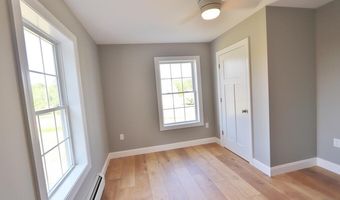 6 Lilac Ave, Bangor, ME 04401