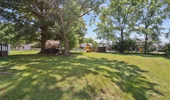 318 Windyoak Dr, Ballwin, MO 63021
