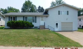 735 S Willson Dr, Altoona, WI 54720
