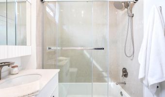 1002 RHODE ISLAND Ave NE 3, Washington, DC 20018