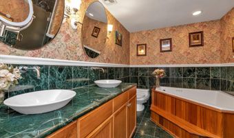 150 I U Willets Rd, Albertson, NY 11507