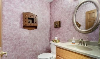 420 Fairway View Dr, Algonquin, IL 60102