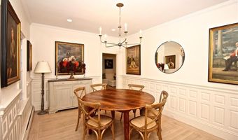 215 Coggeshall Ave, Newport, RI 02840