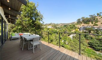 2522 Zorada Dr, Los Angeles, CA 90046