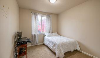 21022 JENNY MARIE Ln, Aurora, OR 97002