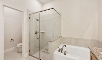 210 Comanche Trl, Alvarado, TX 76009