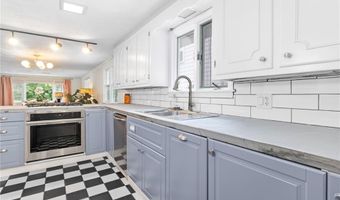 112 Edgewood Blvd, Cranston, RI 02905