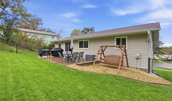 903 Roberts St, Altoona, WI 54720