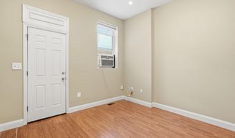 1440 FAIRMONT St NW 3, Washington, DC 20009