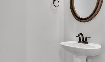 313 Rolling Green Rd, Adairsville, GA 30103