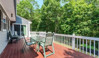 20 Birch View Ct, Cranston, RI 02921