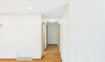 322 Mahaska St, Agency, IA 52530