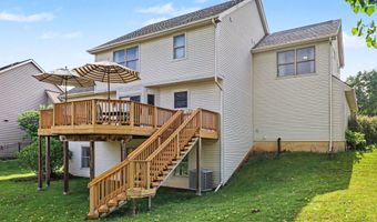 1044 Bicentennial Pkwy, Ann Arbor, MI 48108