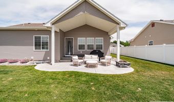 1814 47th St, Ammon, ID 83406