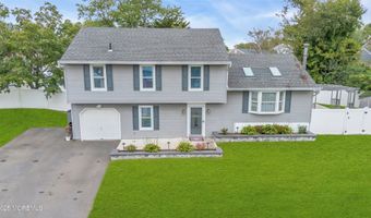 41 Deck St, Barnegat, NJ 08005