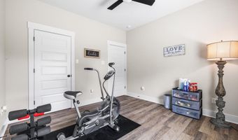 250 Saddlebrook Cir, Austin, AR 72007