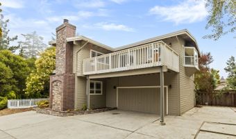 674 Clubhouse Dr, Aptos, CA 95003