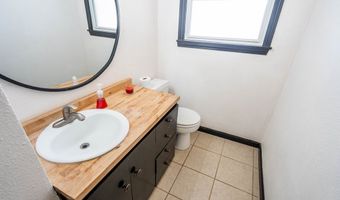 309 SW 10th St, Andrews, TX 79714