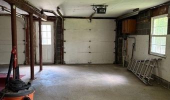 175 Highland Lakes Rd, Alloway, NJ 07422